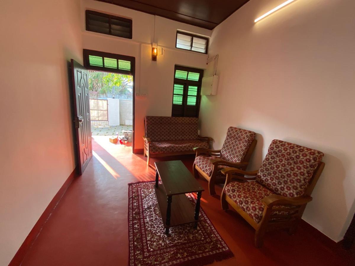 Lannister Inn Kochi Exterior foto